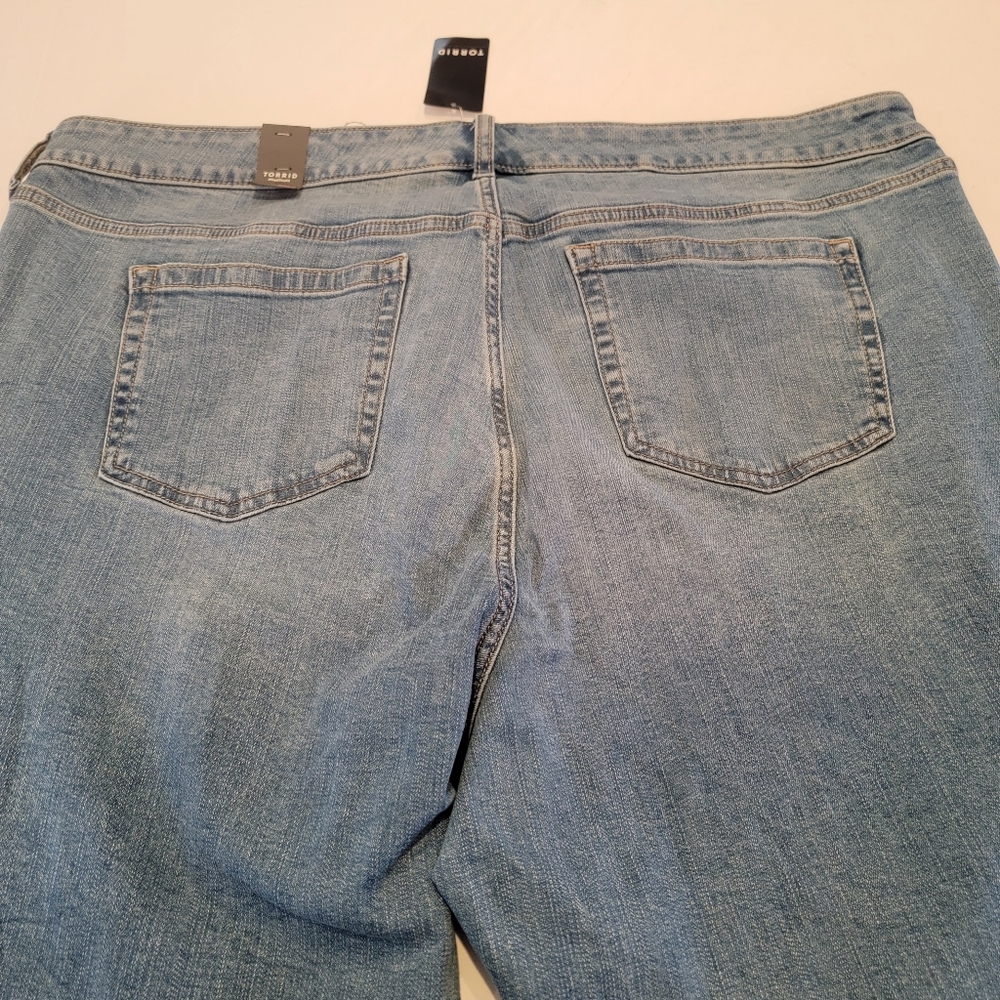 Torrid Perfect Flare Vintage Stretch Mid-Rise Jean Smooth Sailing Size 20 Short - Picture 15 of 17